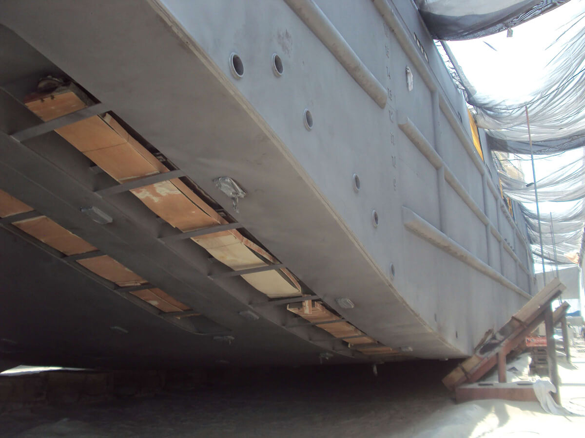 The hull of the ocean supply vessel Harvey Discovery is shown following an abrasive blast in 2011.