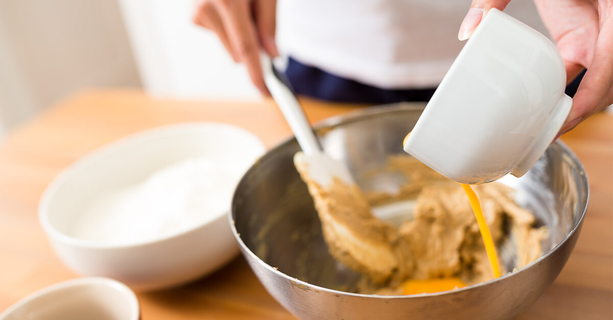 Chef makes a meal without a recipe